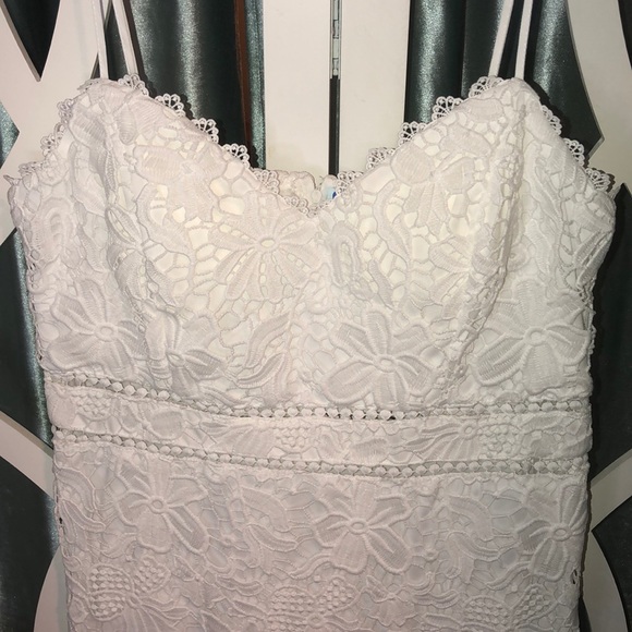 Premier Amour Spaghetti Strap Lace Sheath Dress - Picture 5 of 11